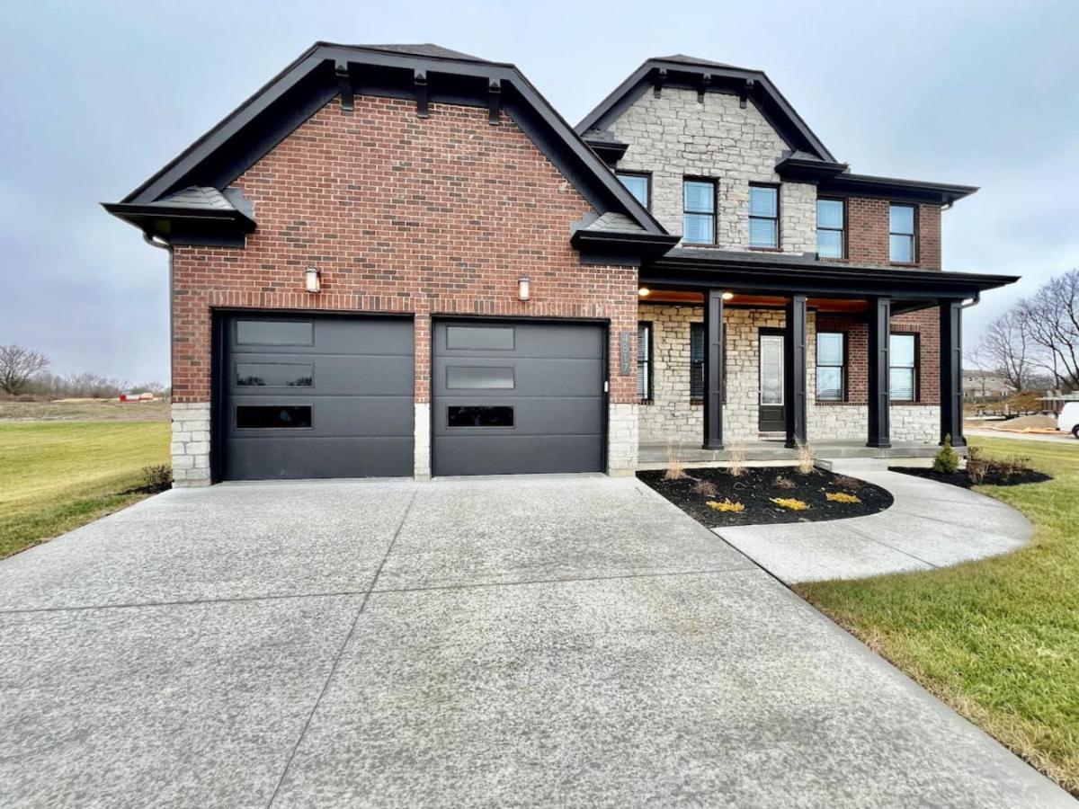 New, Big, Beautiful, Executive Home Liberty Twp Middletown Exterior photo